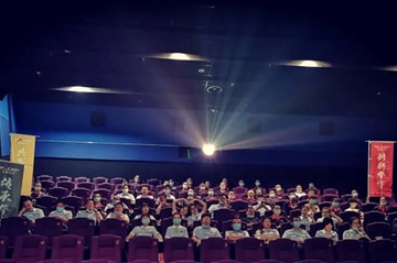 ������ʷ���ᱲ����ǿ ���� ȼ�����ȫԱ��Ӱ�˶�