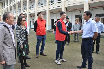 ���ذ��þ���ů�����������K8������չ�������ϰ���ο���˶�